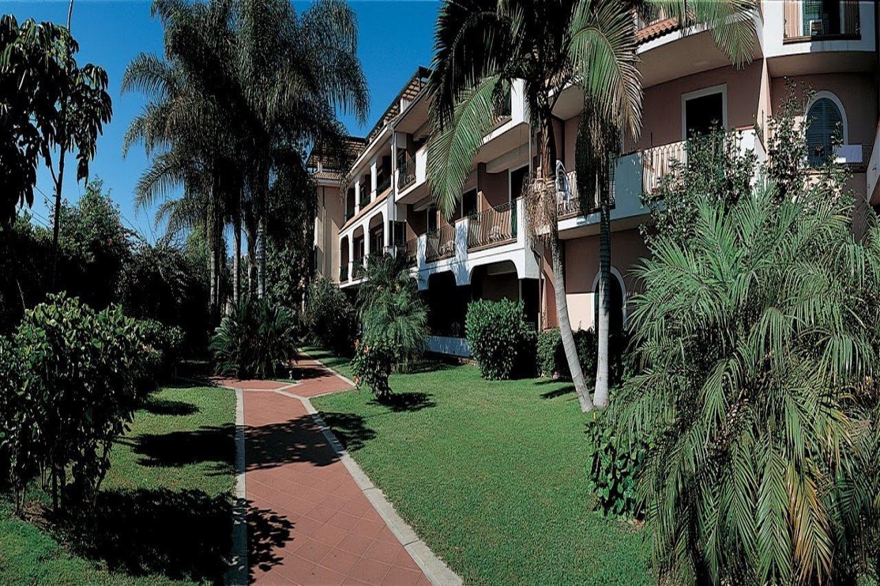 Hotel Caparena Taormina Exterior foto